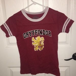 Universal harry potter land gryffindor shirt